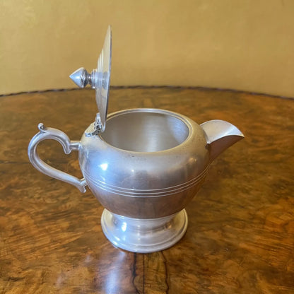 VintageCrusaderPlateMilk