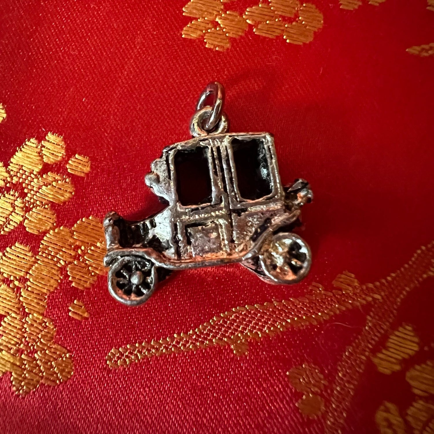 Vintage Car Pendant Charm 