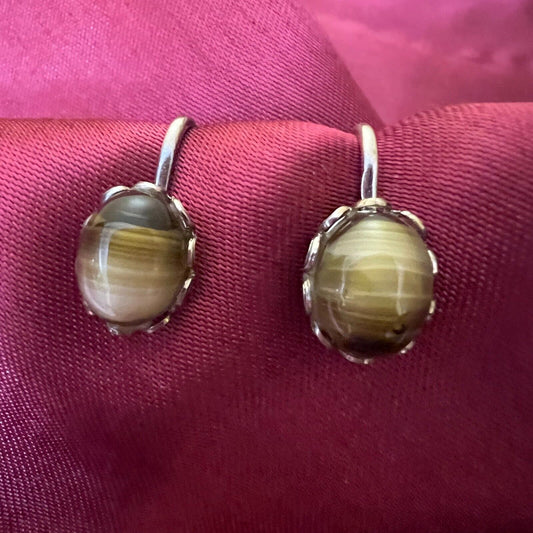 Vintage Costume Screw On Earring