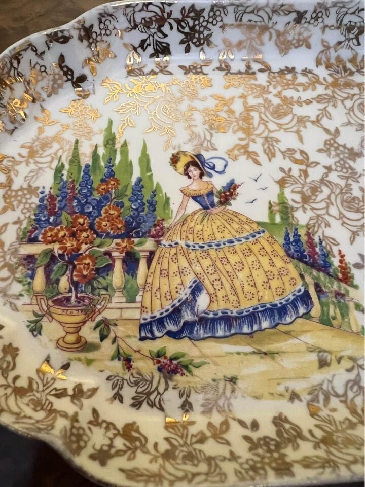 Vintage Empire_Lady_Crinoline_Sandwhich_