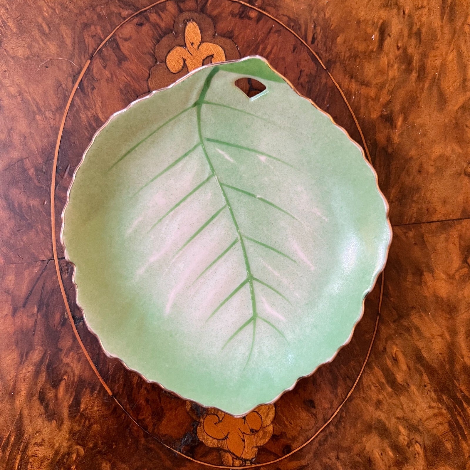 Vintage Green Leaf Shape Dish