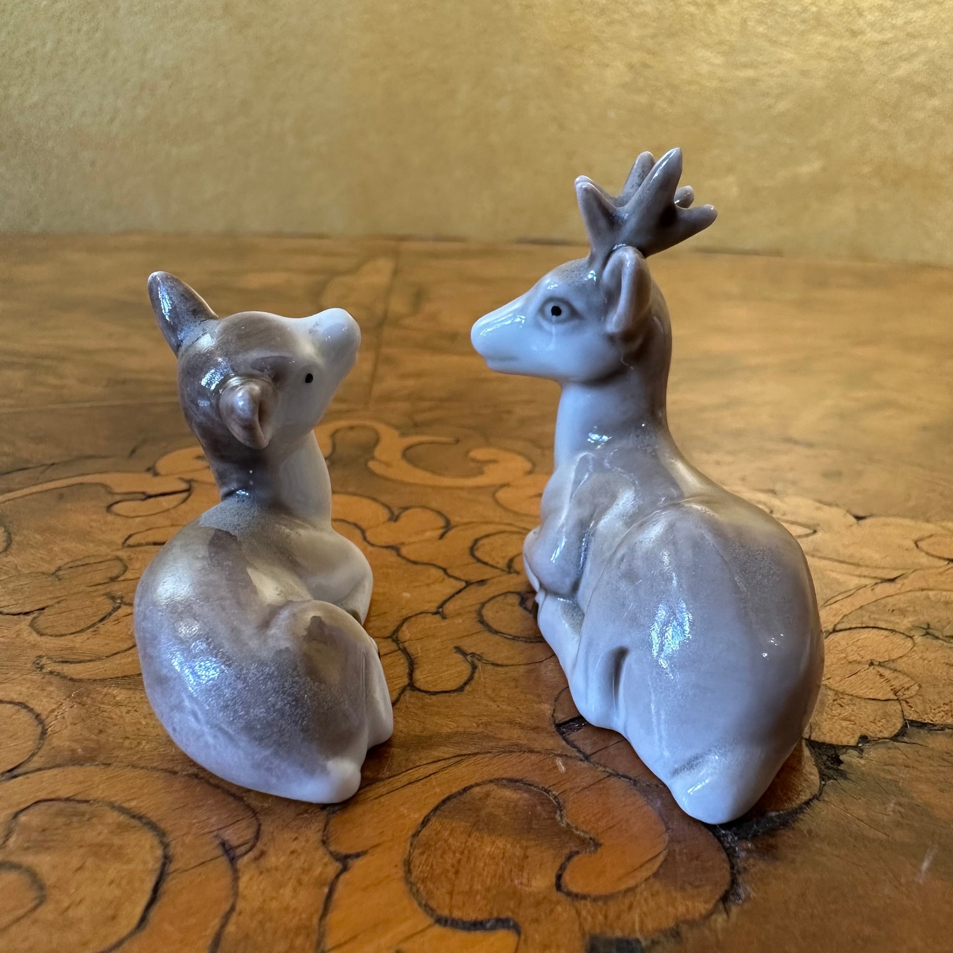 Vintage_Miniature_Reindeer_Mother_Baby_Figurines