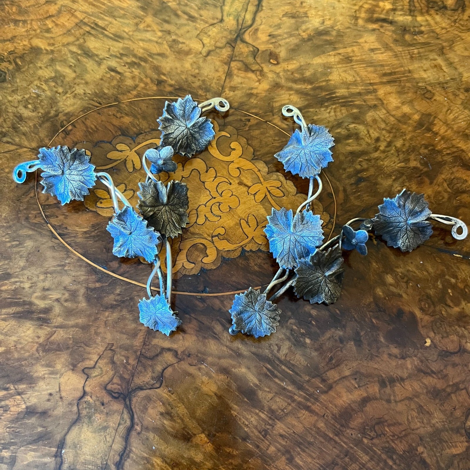 Vintage Ornate Leaves Hanging Ornament Pair 