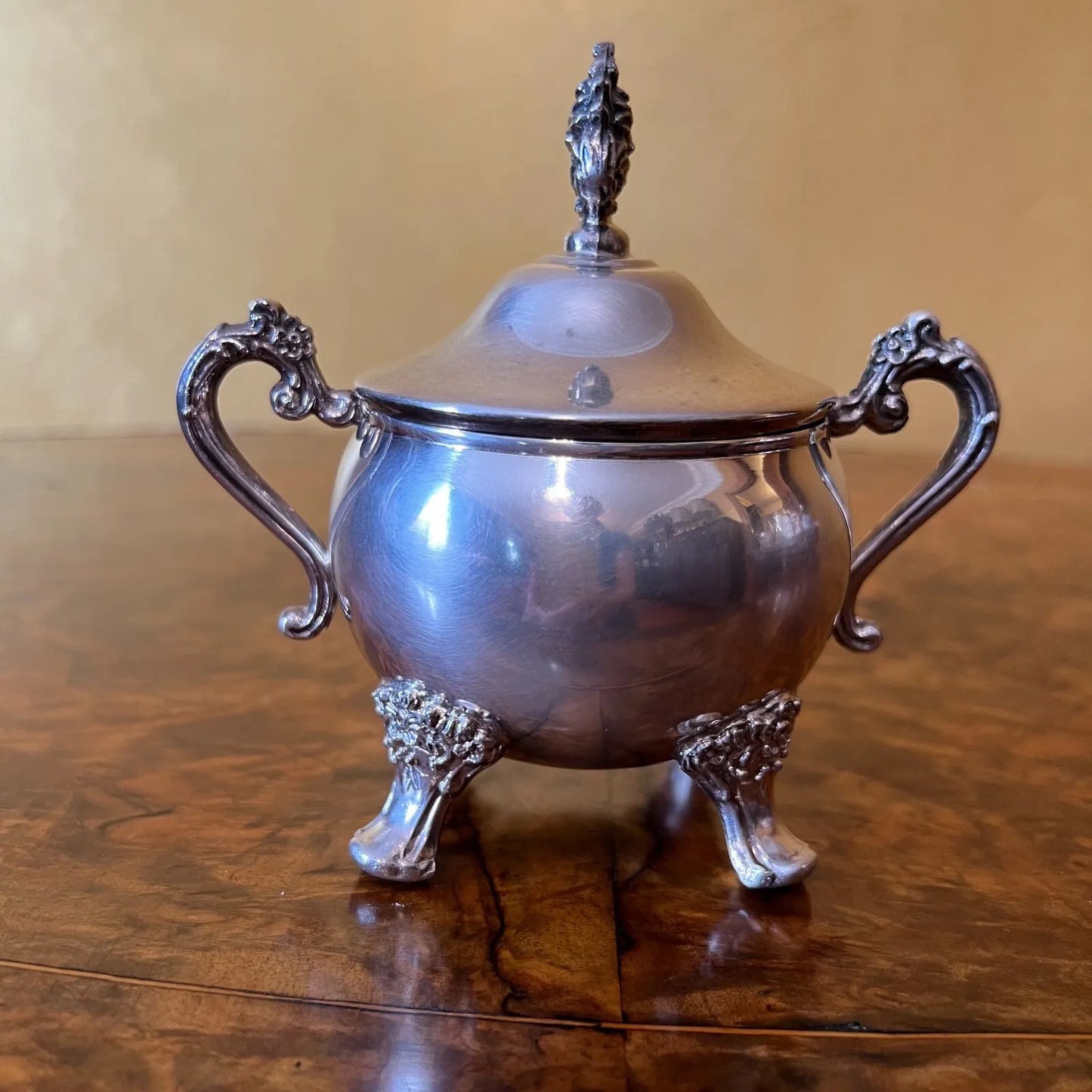 Vintage Ranleigh Silver Plated Sugar Bowl