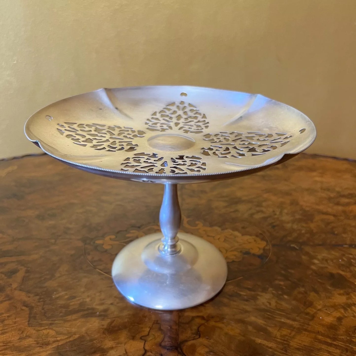 Vintage Renown Silver Plated Platter On Stand