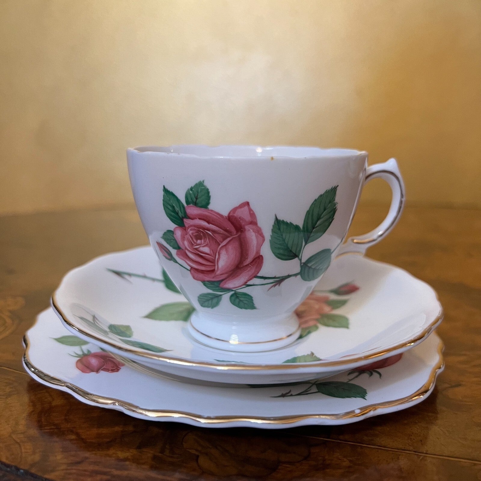 Vintage Royal Vale Rose Print Tea Cup Trio Set 