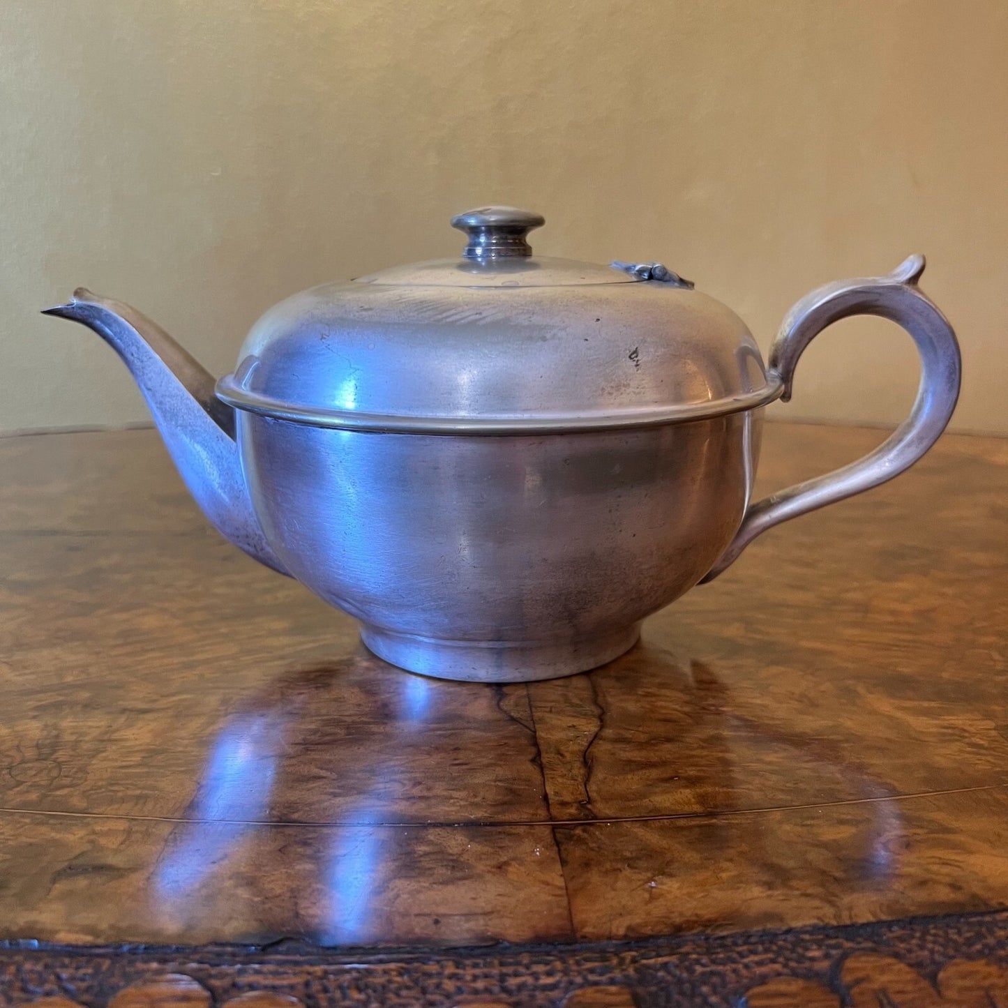 Vintage Saunders Silver Plated Tea Pot
