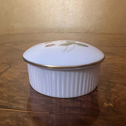 Wild Strawberry Trinket Box Wedgwood 