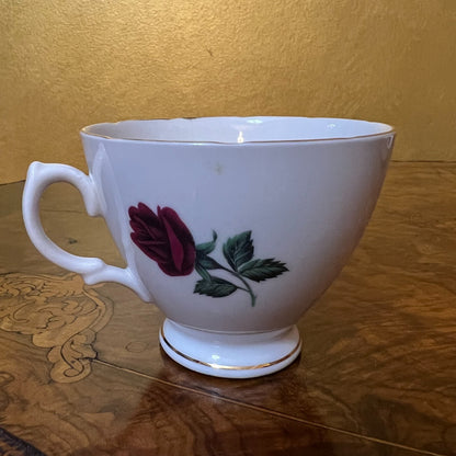 Vintage Royal Vale Rose Tea Cup Trio Set